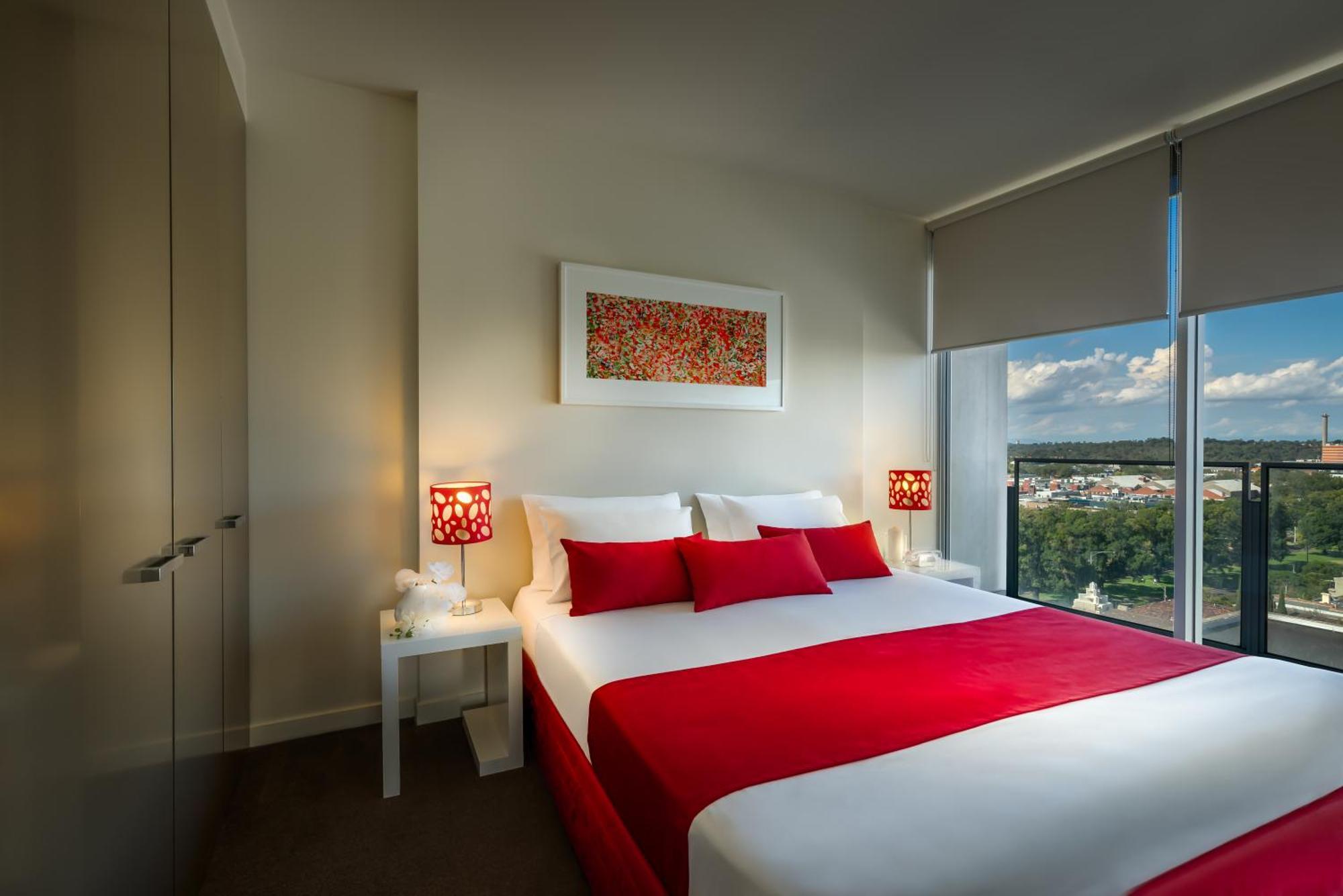 Adele Apartment Hotel East メルボルン エクステリア 写真