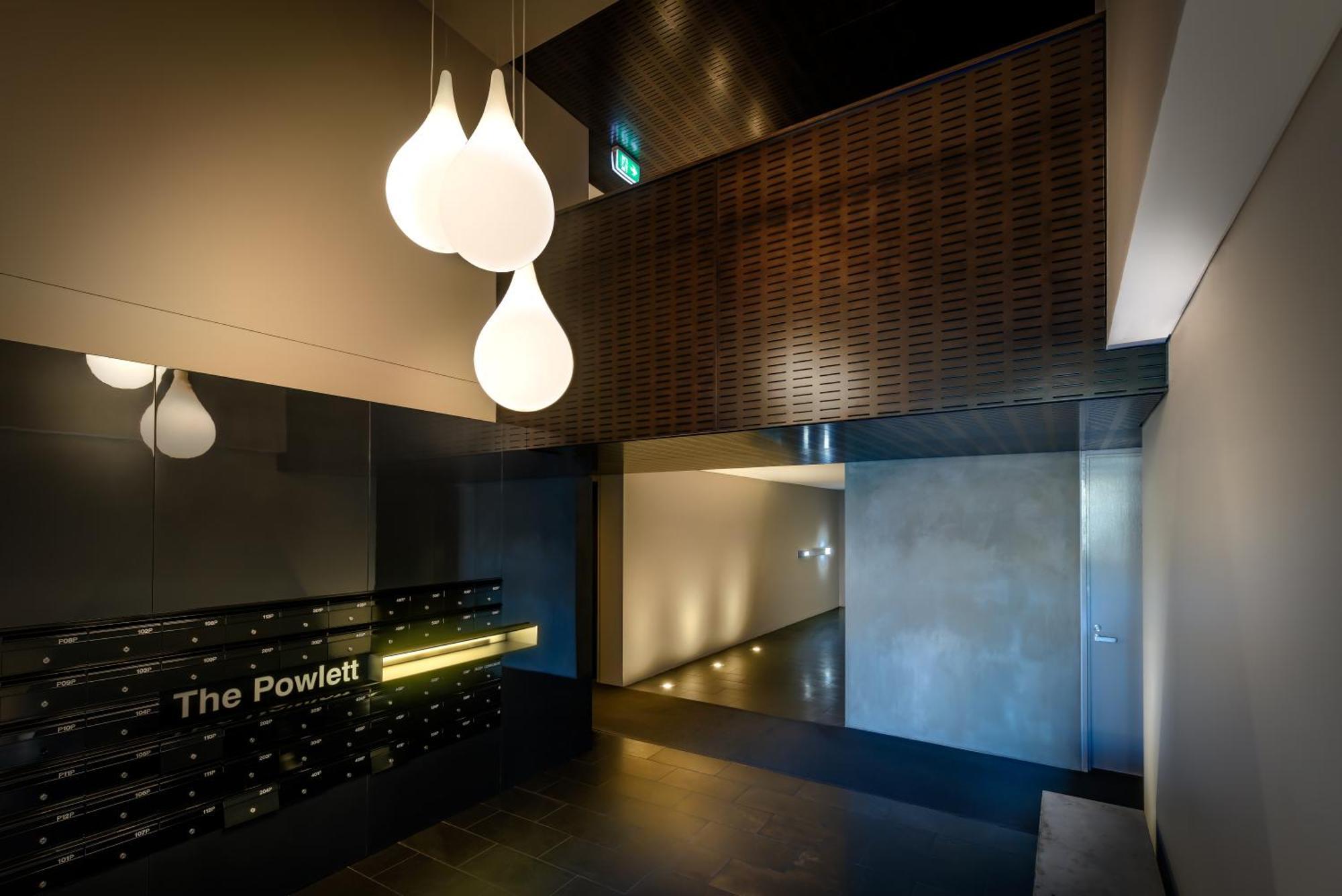 Adele Apartment Hotel East メルボルン エクステリア 写真
